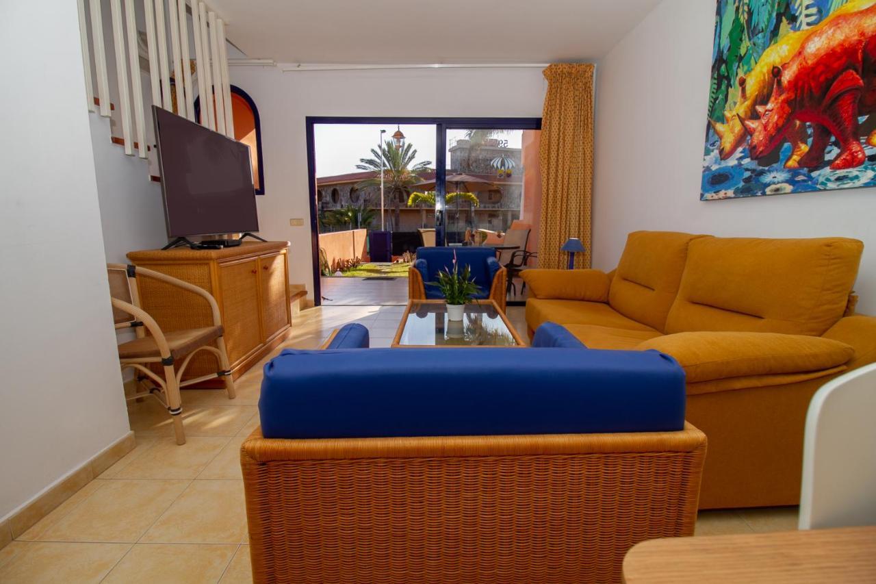 Villa Duplex Meloneras With Free Wifi And Private Garden Exterior foto